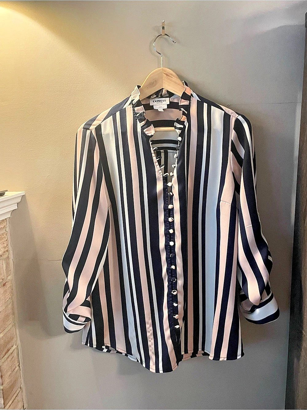 Express Striped Blouse in Blue & Pink Size Large